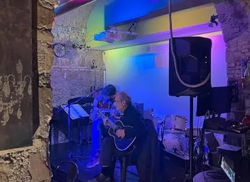 vatican-city/passetto-di-borgo/nightclub/acustico-club