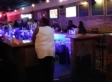 iowa/dubuque/nightclub/hub-on-main