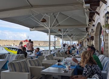 greece/crete/rethymno/nightclub/fortezza-lighthouse-bar