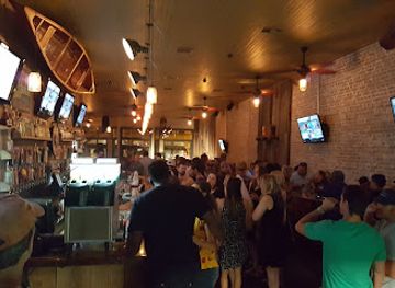 texas/new-braunfels/nightclub/moonshine-ale