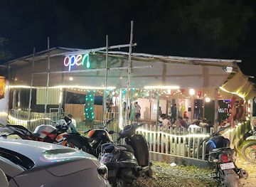 india/vadodara/fatehganj/nightclub/night-life-cafe