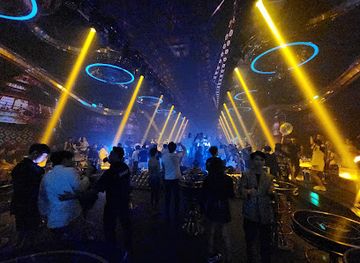 vietnam/da-nang/nightclub/adm-club