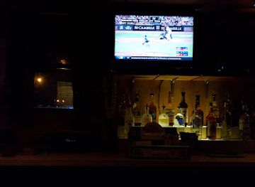 wisconsin/milwaukee/bay-view/nightclub/toni-s-moody-blues