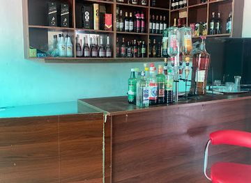 ghana/accra/airport-residential-area/nightclub/vitta-s-lounge