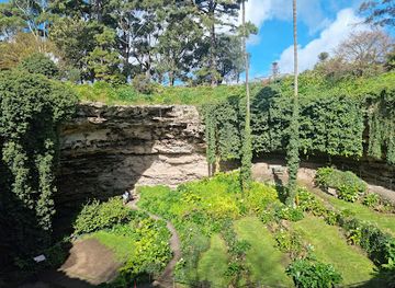 australia/limestone-coast/nightclub/umpherston-sinkhole-balumbul