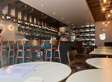 australia/cairns/palm-cove/nightclub/third-on-the-left-palm-cove