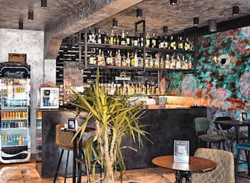 kosovo/prizren/nightclub/les-deux-lounge