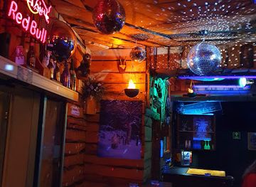 switzerland/graubunden/nightclub/confetti-aperitif-bar