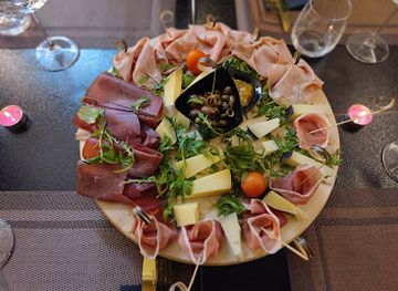 italy/pompeii/pompeii-archaeological-park/nightclub/four-base