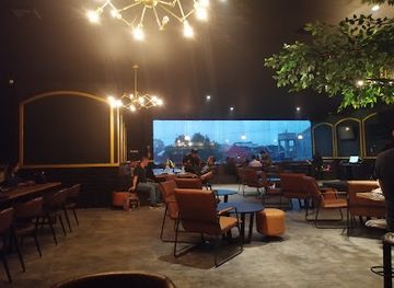 indonesia/yogyakarta/malioboro/nightclub/blackdoor-lounge-ktv