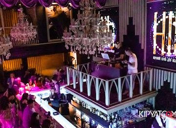 kazakhstan/almaty-mountains/nightclub/klub-retro-hit