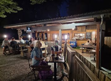 slovenia/bohinj/nightclub/karakter-bar