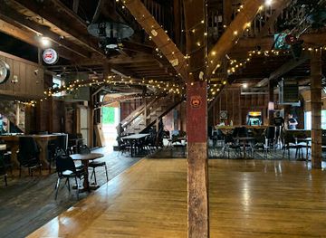 maine/moosehead-lake/nightclub/woody-s-bar