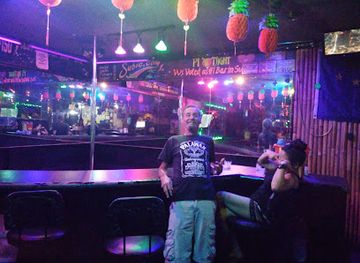 philippines/subic/nightclub/alaska-club