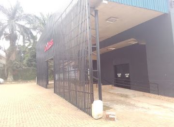 uganda/kampala/naguru/nightclub/la-class-club