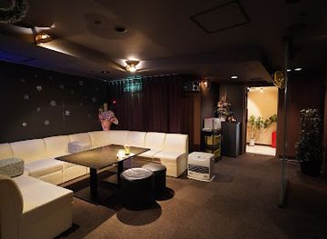 japan/kanazawa/nagamachi-samurai-district/nightclub/amore