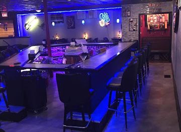 ohio/youngstown/nightclub/frieda-s