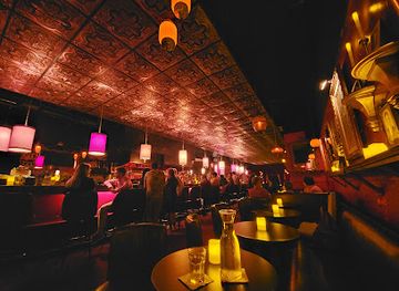 Green Lady Lounge