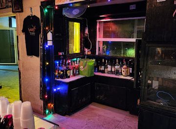 Gusty's Bar