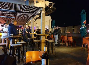 australia/mornington-peninsula/nightclub/the-deck-est-2013