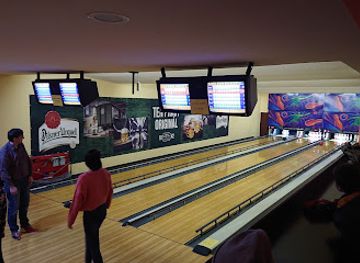 slovakia/donovaly-ski-resort/nightclub/zabavne-centrum-bowling