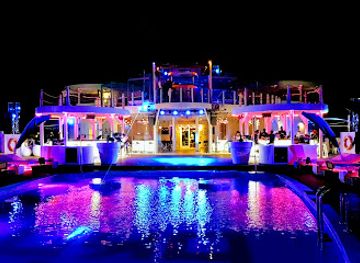 Bikini Beach Club