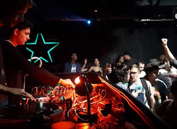 Fosfobox Bar Club