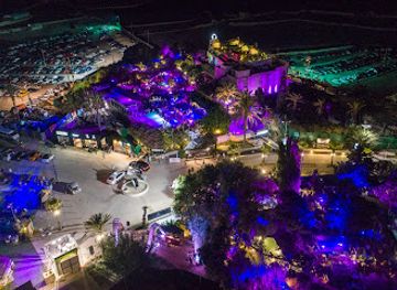 malta/ramla-bay/nightclub/gianpula-village