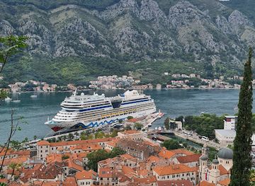 montenegro/zeta-river-valley/nightclub/jazz-club-evergreen