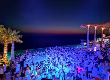 Pathos Club & Restaurant