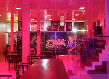 bolivia/madidi-national-park/nightclub/rockerz-hard-rock-cafe