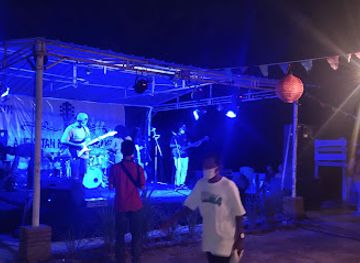 indonesia/pulau-moyo/nightclub/bar-and-kitchen