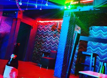 guatemala/guatemala-city/zona-10/nightclub/metro