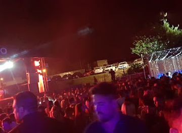 argentina/rosario/barrio-martin/nightclub/rosario-chateau