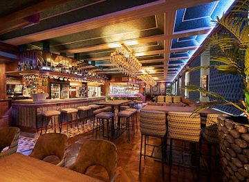 guernsey/torteval/nightclub/jb-parkers-bar-cellar