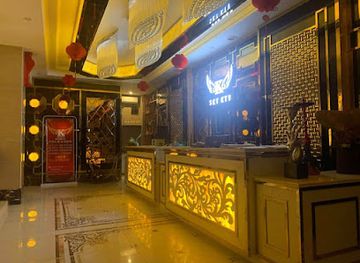 myanmar-burma/yangon/downtown-yangon/nightclub/sky-ktv