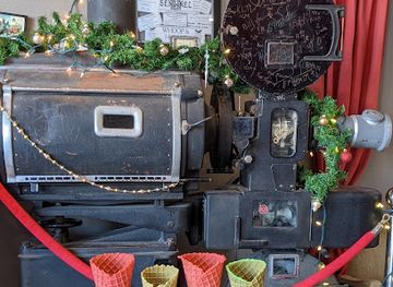 utah/panguitch/nightclub/panguitch-gem-theater