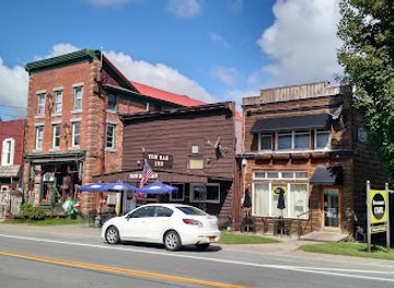 new-york/old-forge/nightclub/the-tow-bar-inn