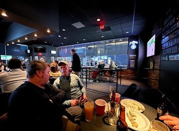 nebraska/omaha/aksarben-village/nightclub/pauli-s-sports-lounge