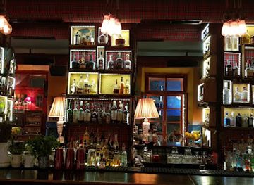 Radio bar Tirana
