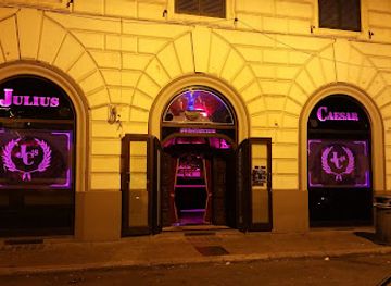 italy/rome/vatican-city/nightclub/julius-caesar-gurgustium-pub-lounge-cocktail-dance-bar