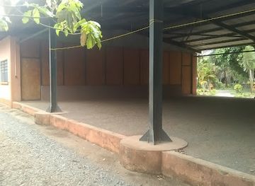 madagascar/manakara/nightclub/espace-la-taverne-chez-peckos-dj