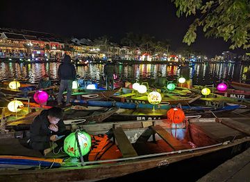 vietnam/hoi-an/cam-thanh-village/nightclub/hoi-an-night-market