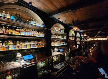california/laguna-beach/nightclub/marine-room-tavern