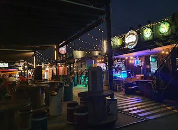 singapore/punggol/nightclub/pump-station-1965-bar-bistro