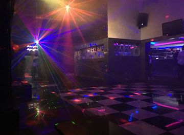 south-africa/north-west/nightclub/w-lounge