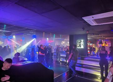 poland/warta-mouth-national-park/nightclub/viva-club-disco