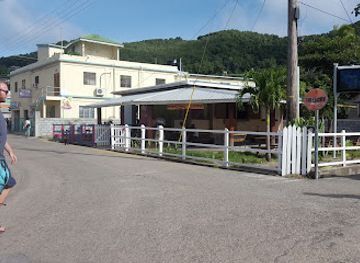 saint-vincent-and-the-grenadines/bequia/nightclub/rendezvous-lounge