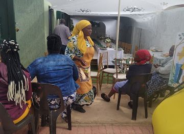 south-africa/johannesburg/soweto/nightclub/angelica-street