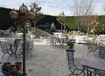 albania/patos/nightclub/bar-gjermani